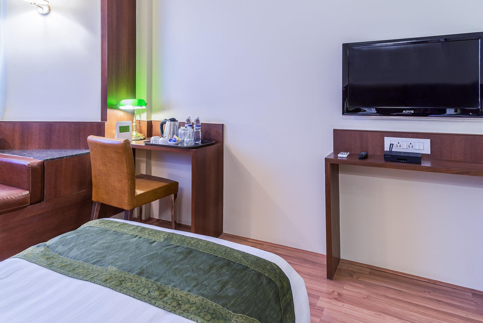 Treebo Premium Grand Emerald Pimpri-Chinchwad Exterior foto