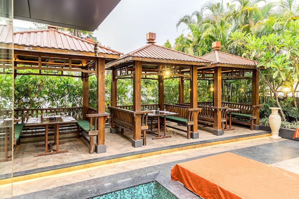 Treebo Premium Grand Emerald Pimpri-Chinchwad Exterior foto