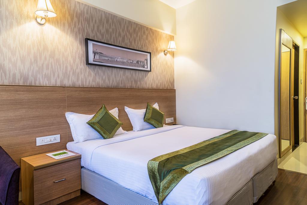 Treebo Premium Grand Emerald Pimpri-Chinchwad Exterior foto
