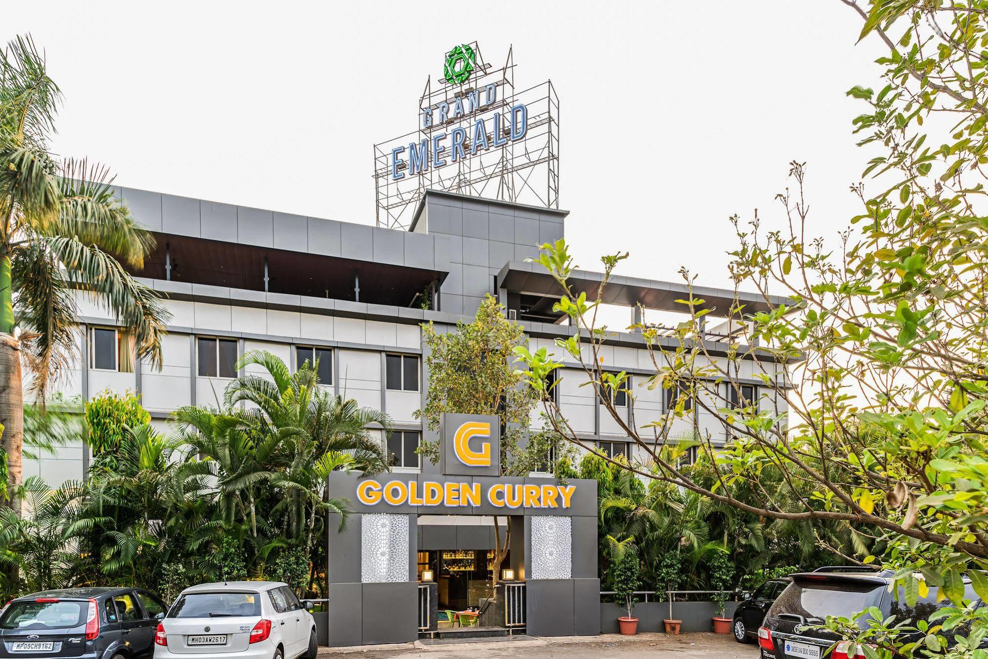 Treebo Premium Grand Emerald Pimpri-Chinchwad Exterior foto