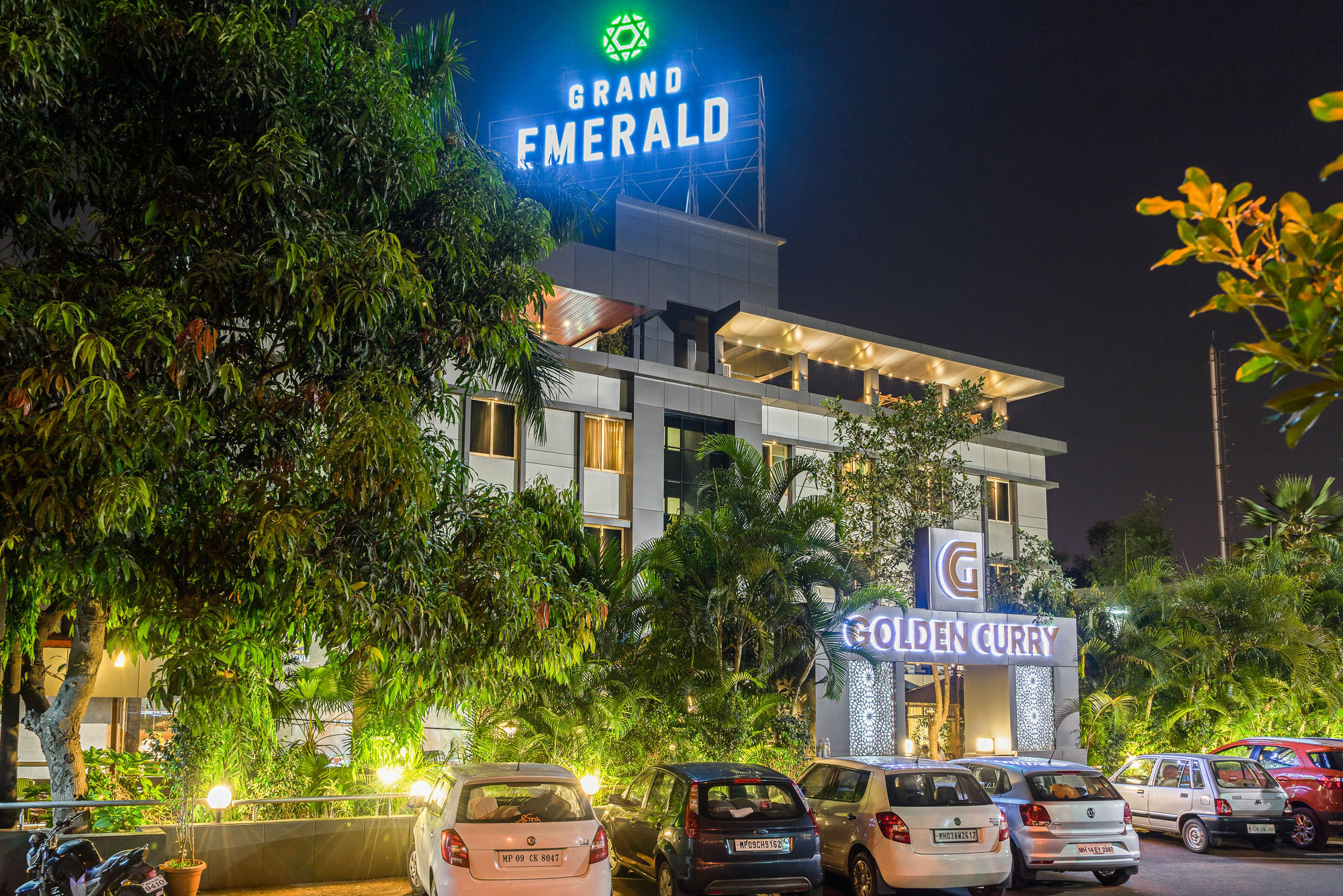 Treebo Premium Grand Emerald Pimpri-Chinchwad Exterior foto